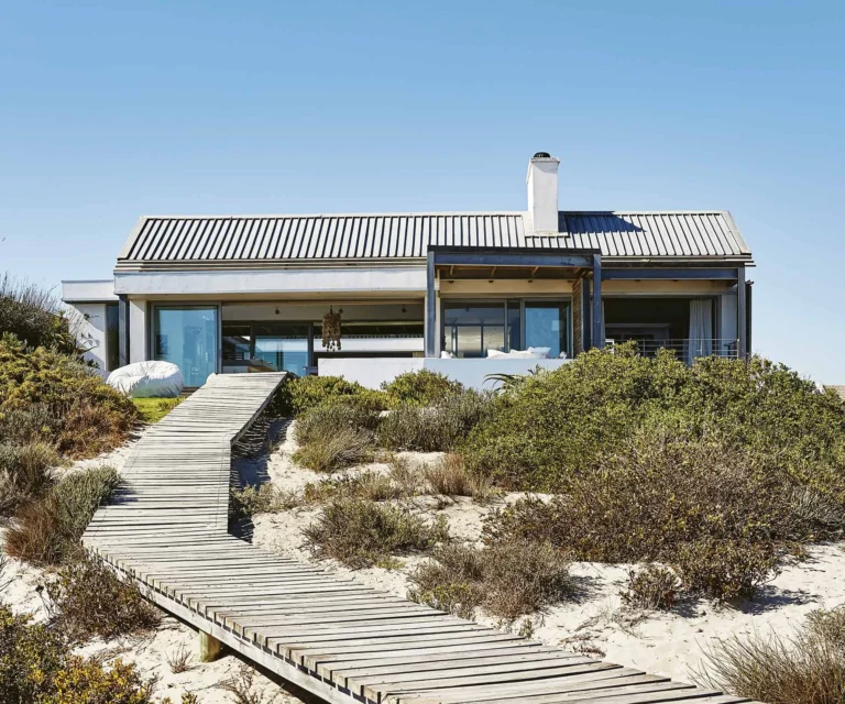 American Beach House Architecture: A Definitive Guide to Coastal Design